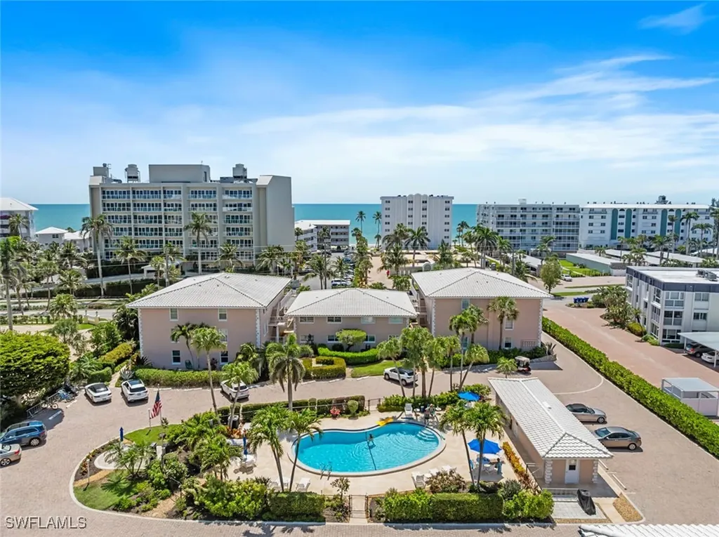 1910 Gulf Shore Boulevard N Naples FL 34102