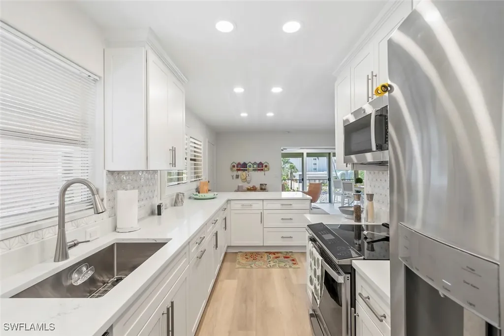 1910 Gulf Shore Boulevard N Naples FL 34102