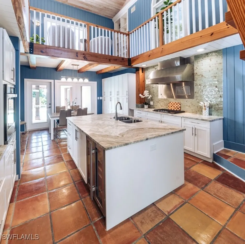 374 14th Avenue S Naples FL 34102