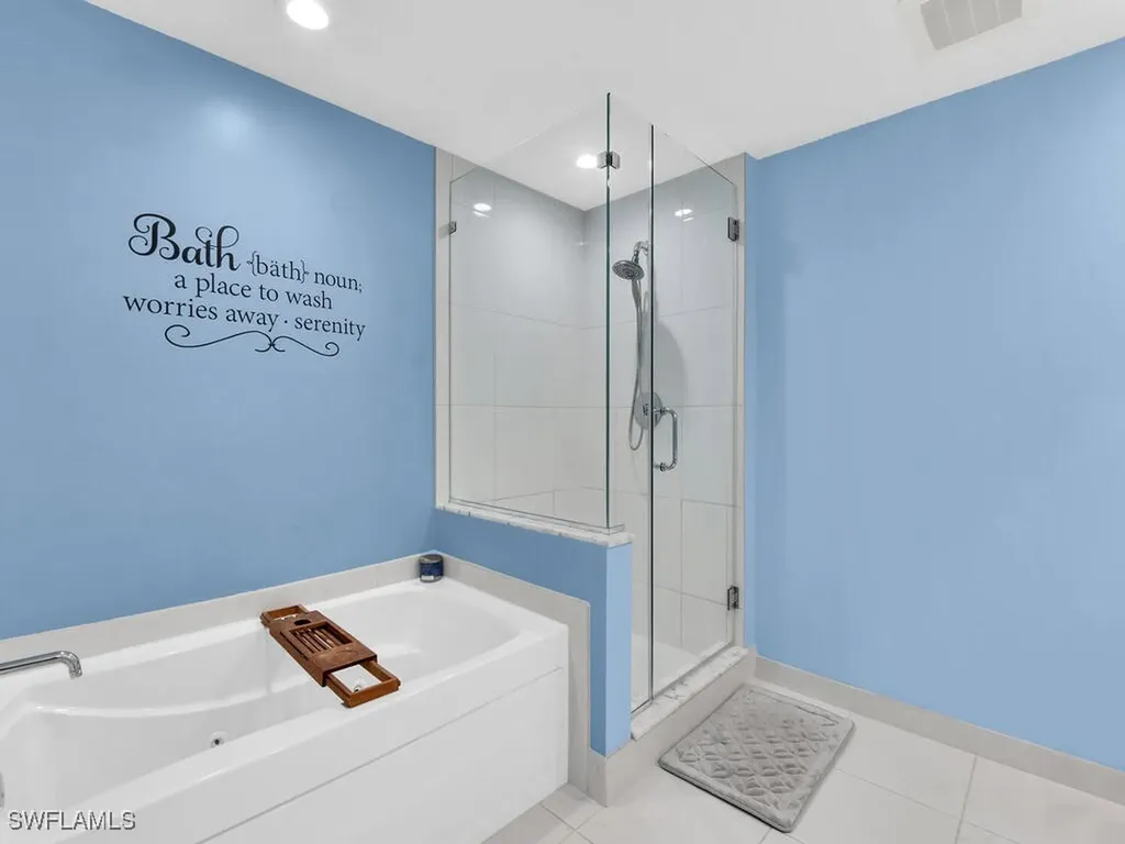 3000 Oasis Grand Boulevard Fort Myers FL 33916