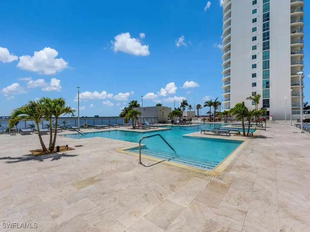 3000 Oasis Grand Boulevard Fort Myers FL 33916