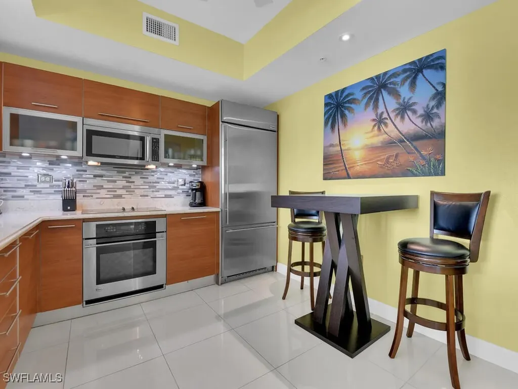 3000 Oasis Grand Boulevard Fort Myers FL 33916