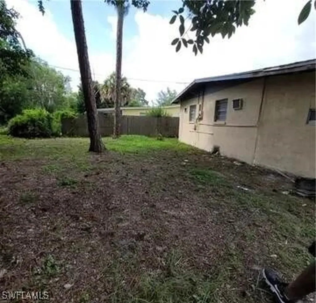 5640 4th Avenue Fort Myers FL 33907