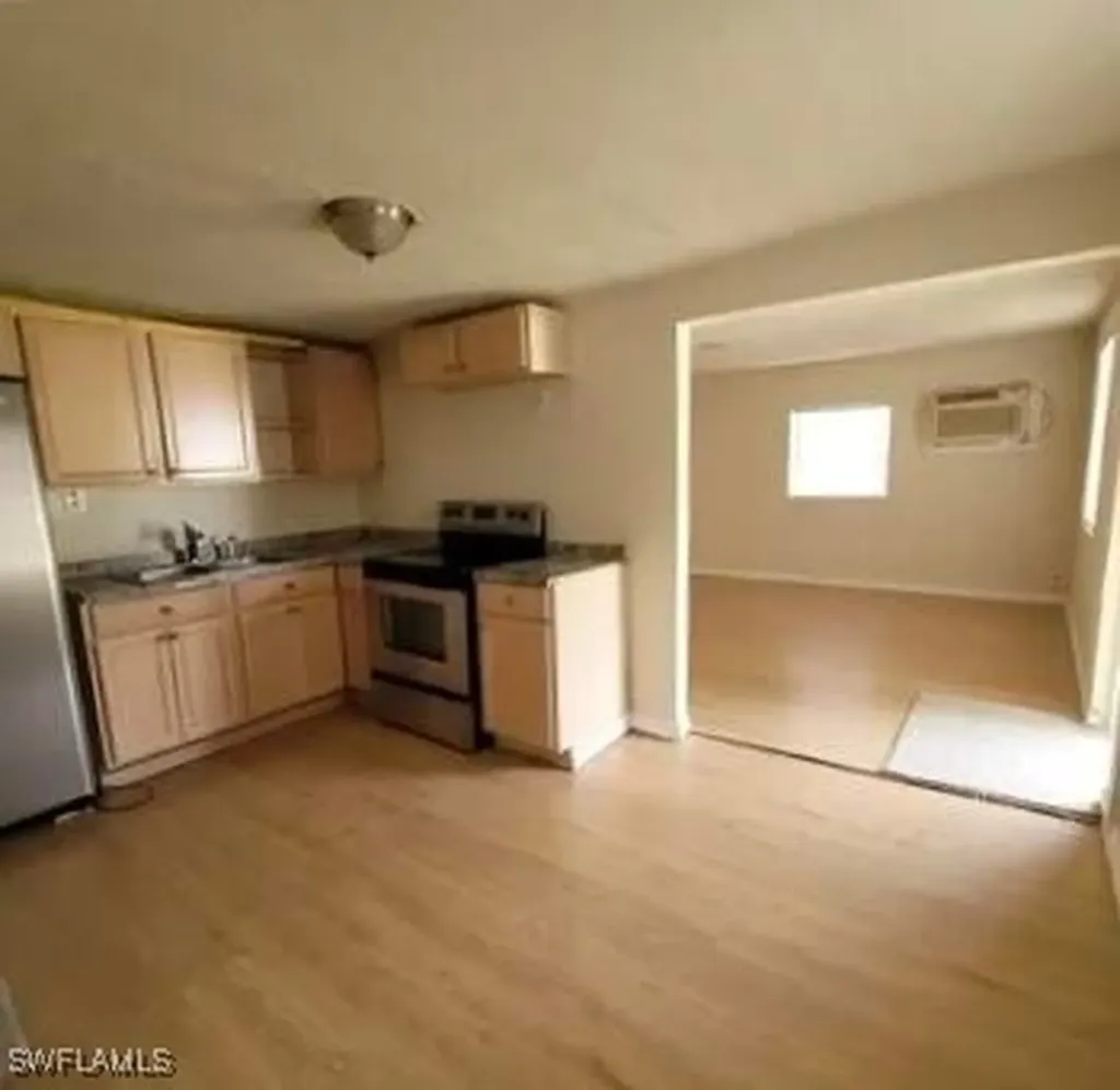 5640 4th Avenue Fort Myers FL 33907