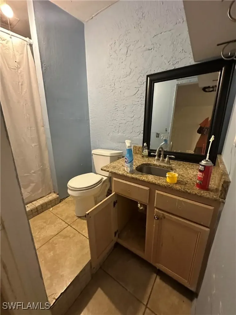 5640 4th Avenue Fort Myers FL 33907