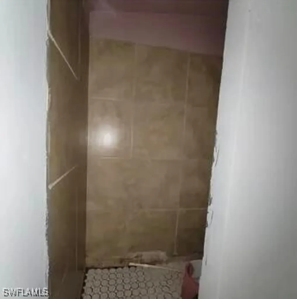 5640 4th Avenue Fort Myers FL 33907