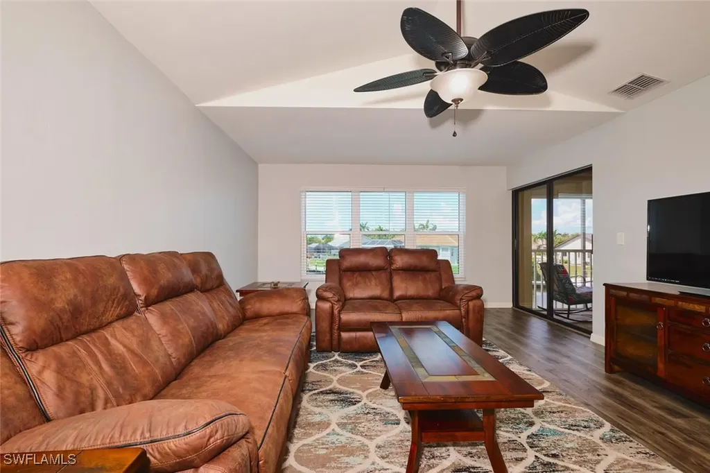 1124 SW 48th Terrace Cape Coral FL 33914