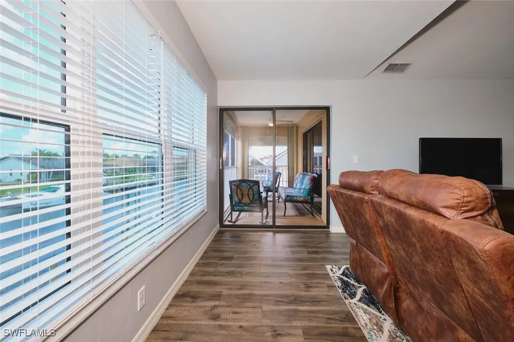 1124 SW 48th Terrace Cape Coral FL 33914