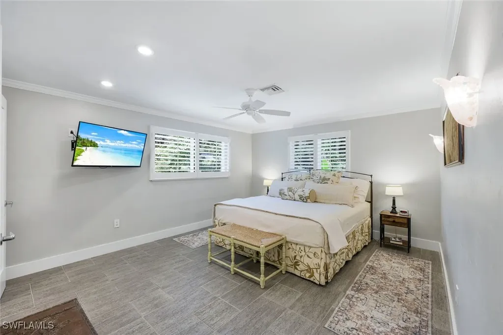 725 Old Trail Drive Naples FL 34103
