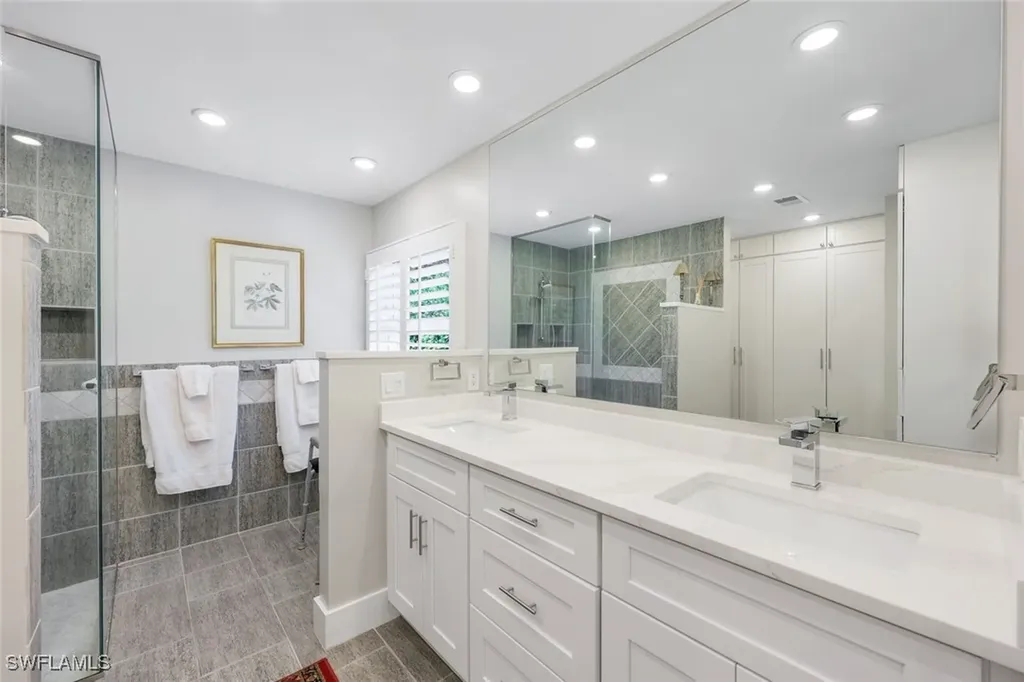 725 Old Trail Drive Naples FL 34103