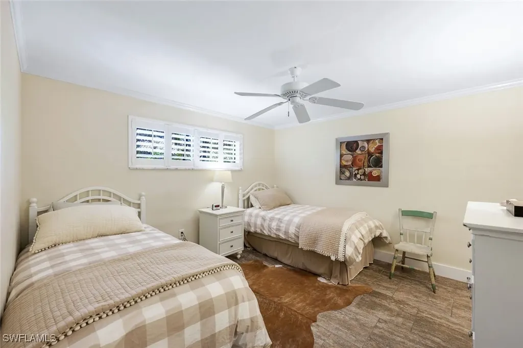 725 Old Trail Drive Naples FL 34103