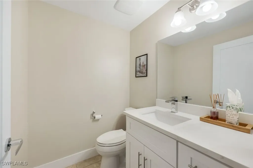 725 Old Trail Drive Naples FL 34103