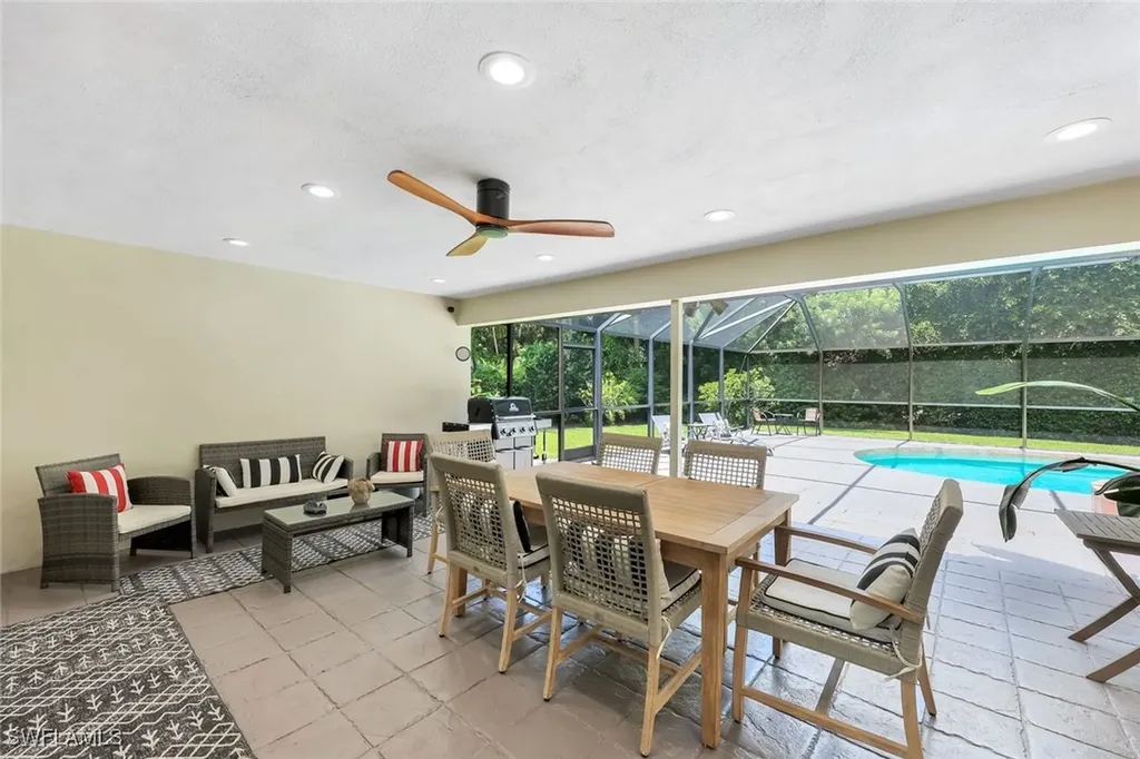 725 Old Trail Drive Naples FL 34103