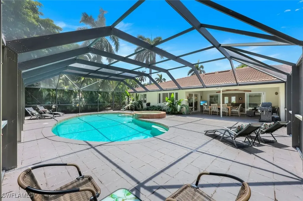 725 Old Trail Drive Naples FL 34103