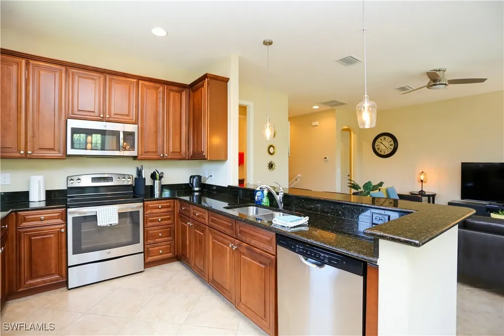 9082 Capistrano Street N Naples FL 34113