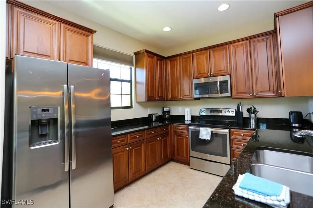 9082 Capistrano Street N Naples FL 34113