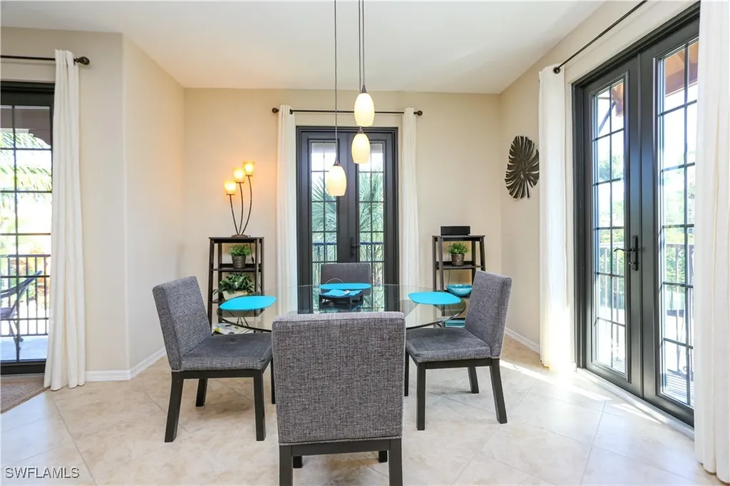 9082 Capistrano Street N Naples FL 34113