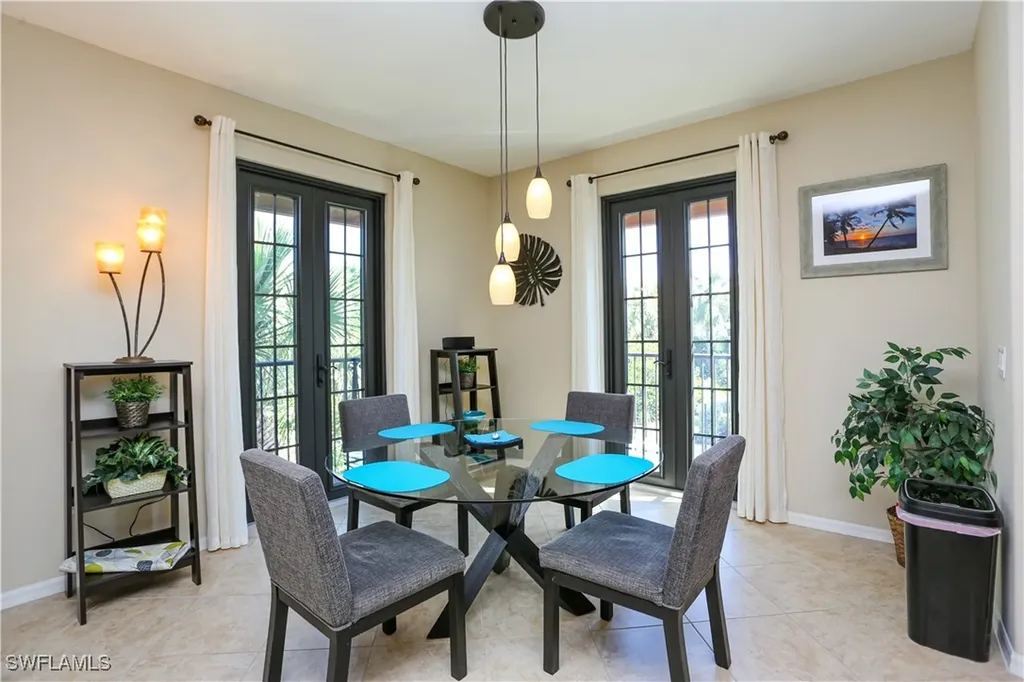 9082 Capistrano Street N Naples FL 34113