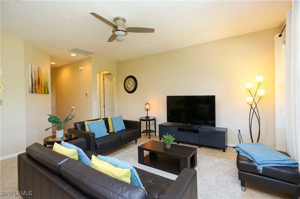9082 Capistrano Street N Naples FL 34113