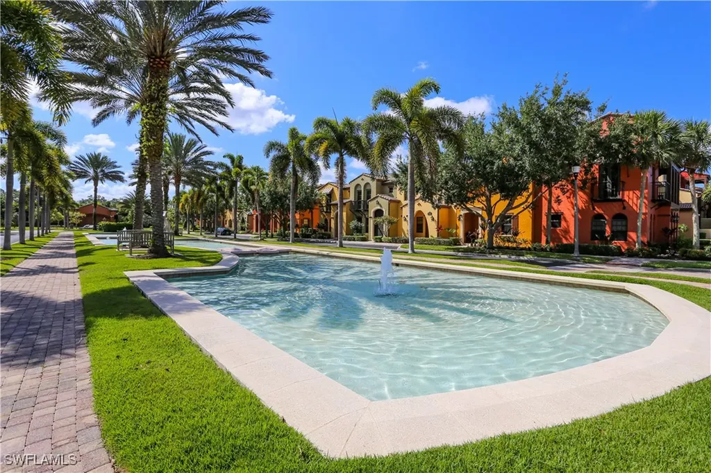 9082 Capistrano Street N Naples FL 34113