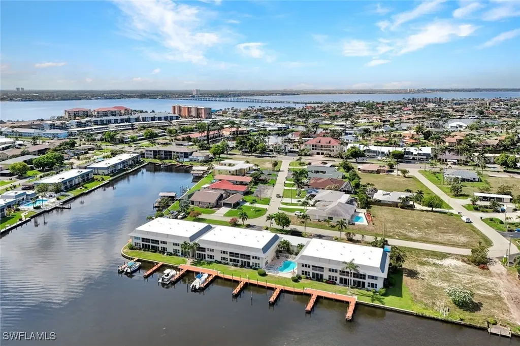 1829 SE 41st Street Cape Coral FL 33904