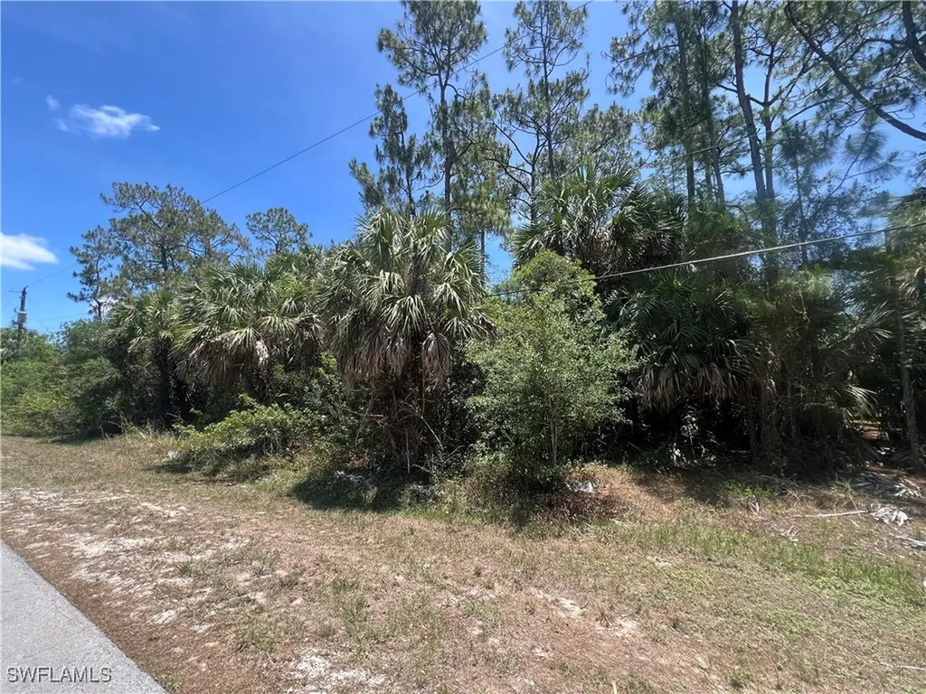 23RD Street NW Naples FL 34120