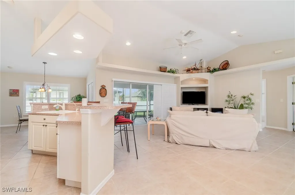3708 SW 2nd Lane Cape Coral FL 33991