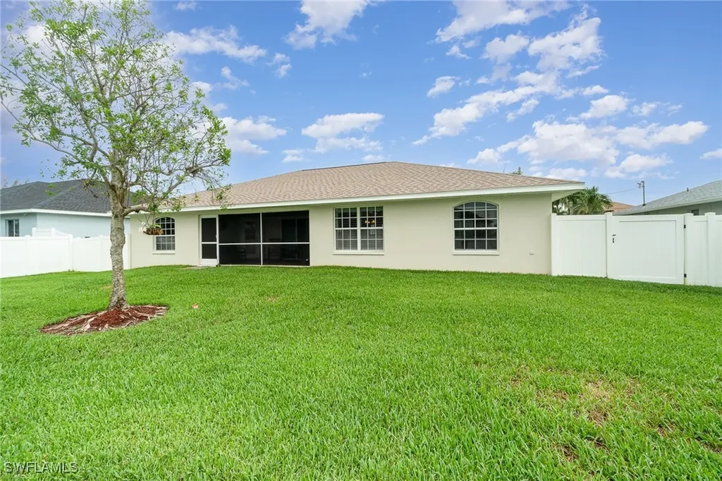 3708 SW 2nd Lane Cape Coral FL 33991