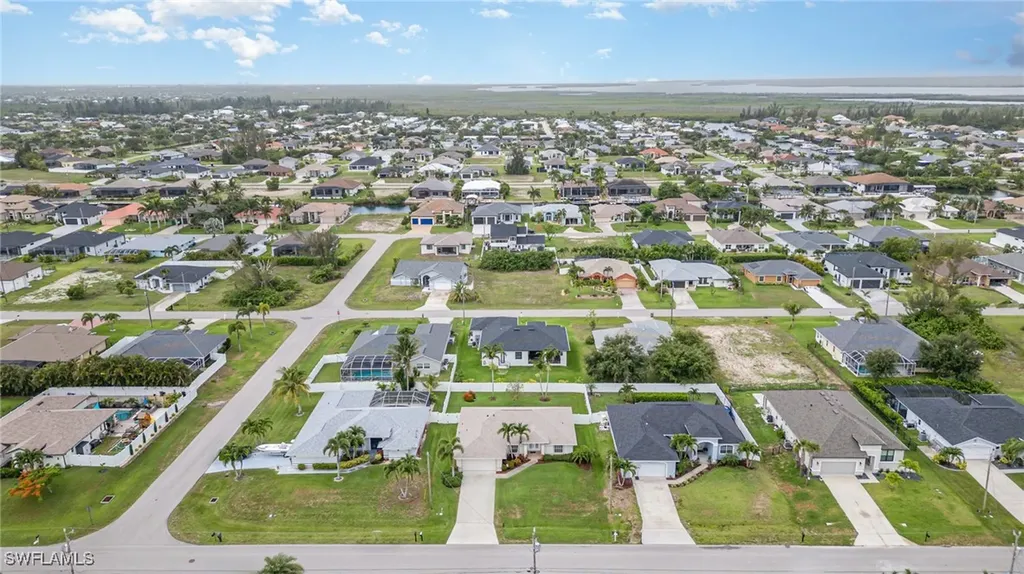 3708 SW 2nd Lane Cape Coral FL 33991