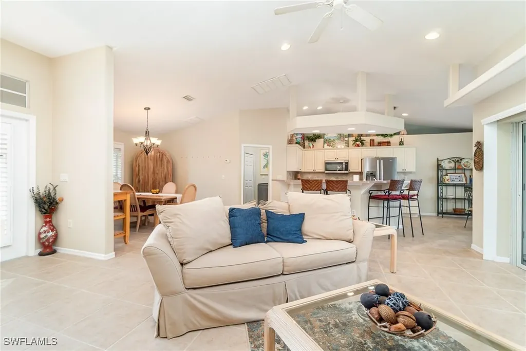 3708 SW 2nd Lane Cape Coral FL 33991