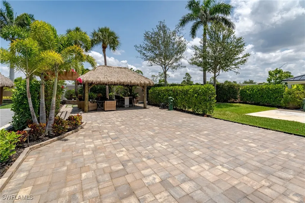 13615 Snook Circle Naples FL 34114