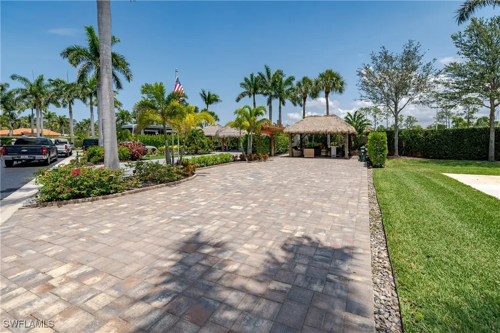 13615 Snook Circle Naples FL 34114