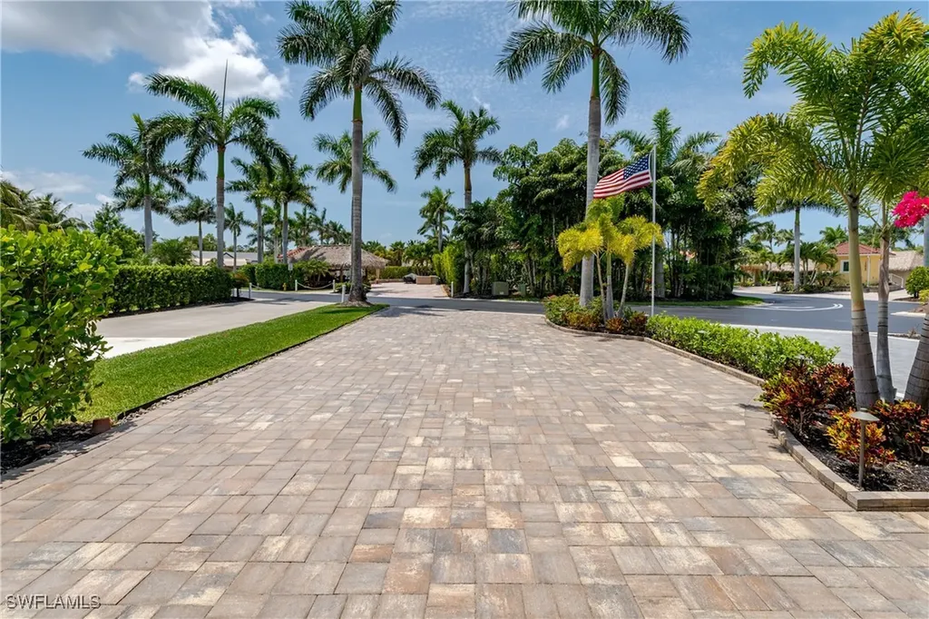 13615 Snook Circle Naples FL 34114