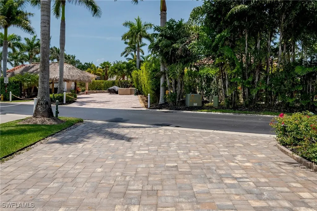 13615 Snook Circle Naples FL 34114