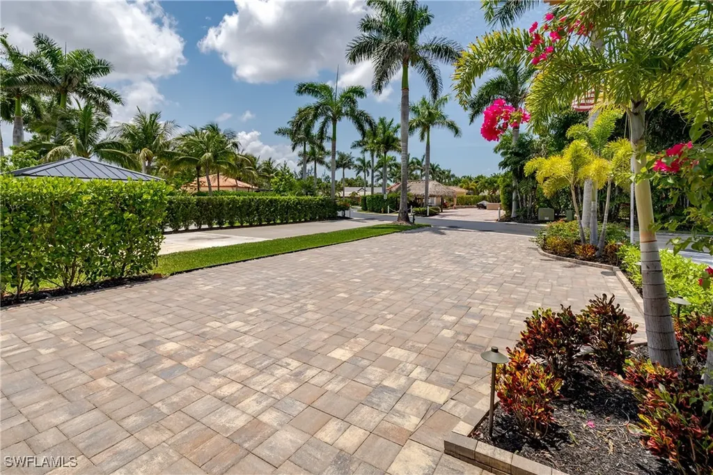 13615 Snook Circle Naples FL 34114