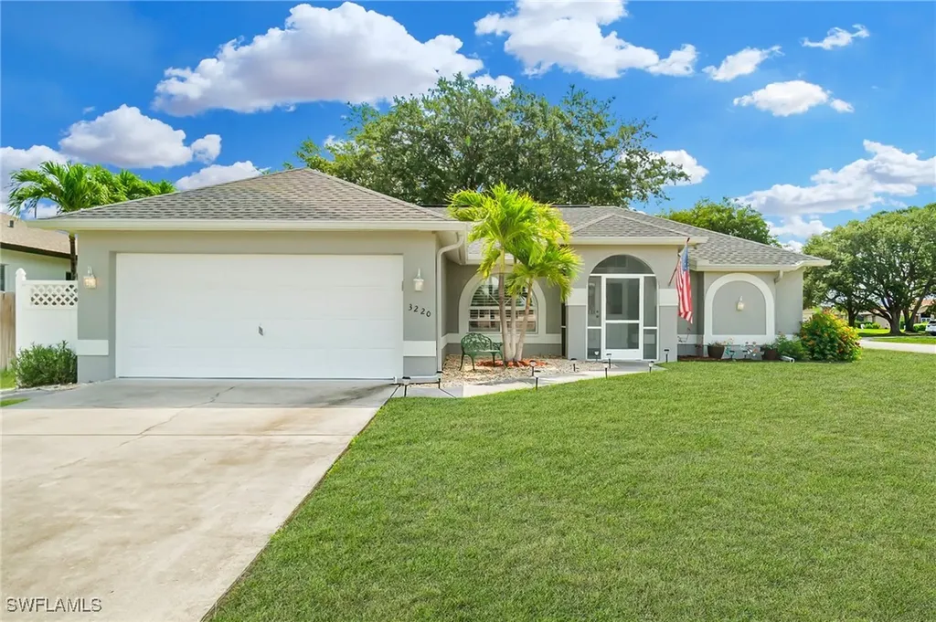 3220 Citron Drive Naples FL 34120