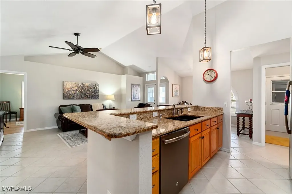 3220 Citron Drive Naples FL 34120