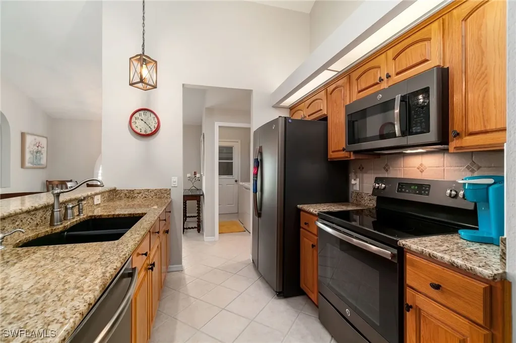 3220 Citron Drive Naples FL 34120