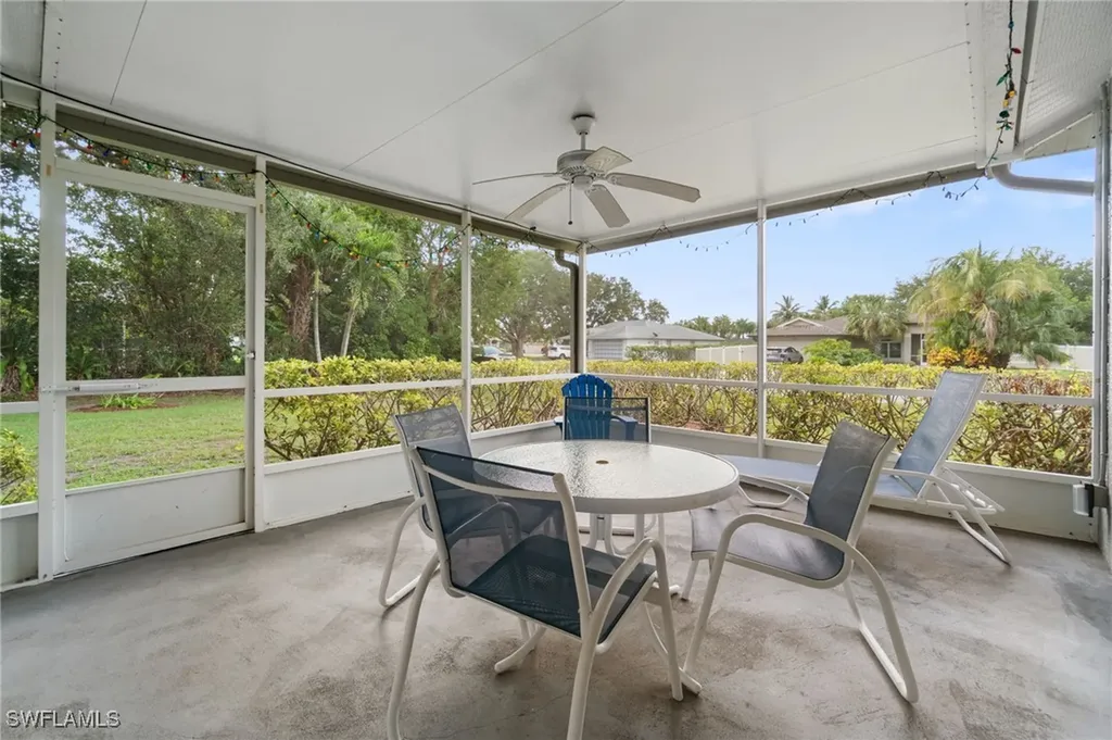 3220 Citron Drive Naples FL 34120