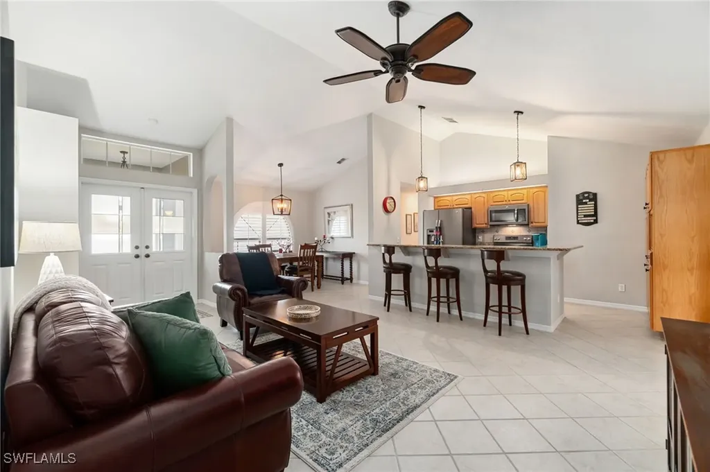 3220 Citron Drive Naples FL 34120