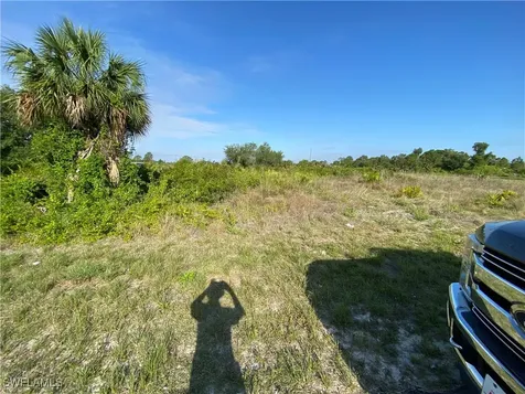 5903 Pat Avenue N Lehigh Acres FL 33971