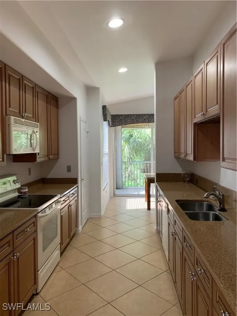 3140 Sea Trawler Bend North Fort Myers FL 33903