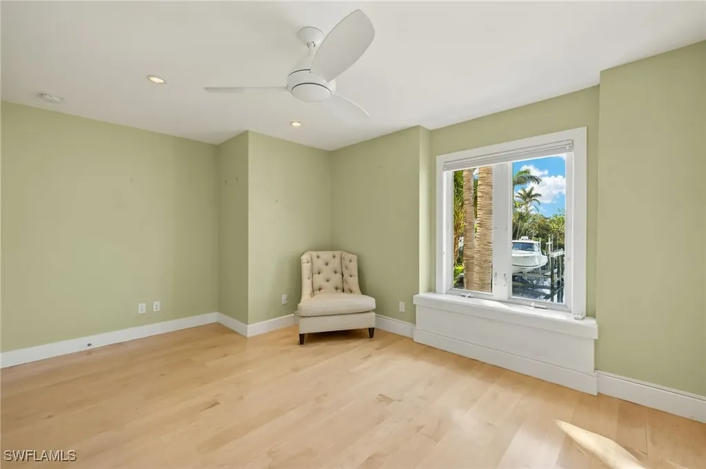 1581 San Carlos Bay Drive Sanibel FL 33957