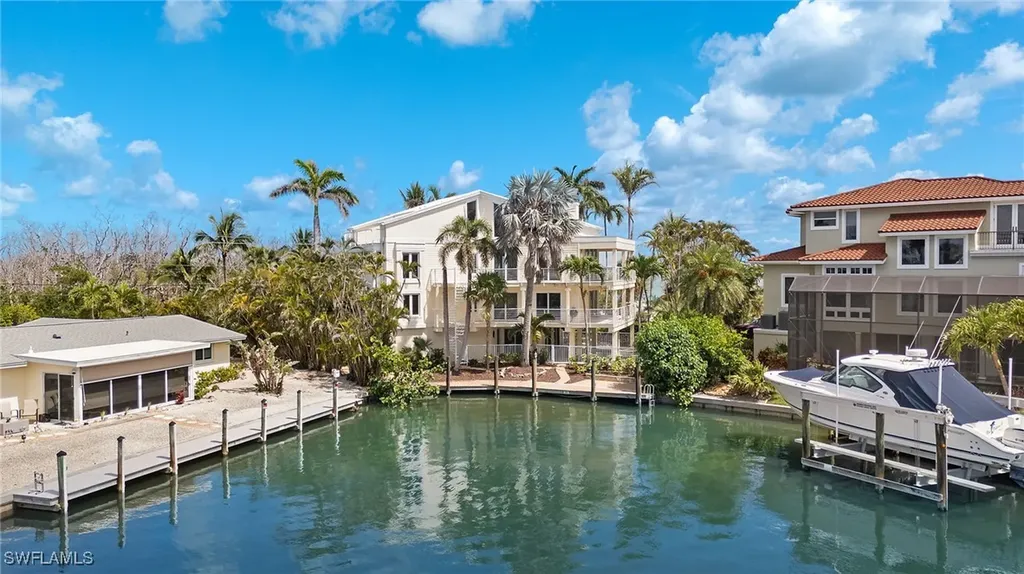 1581 San Carlos Bay Drive Sanibel FL 33957