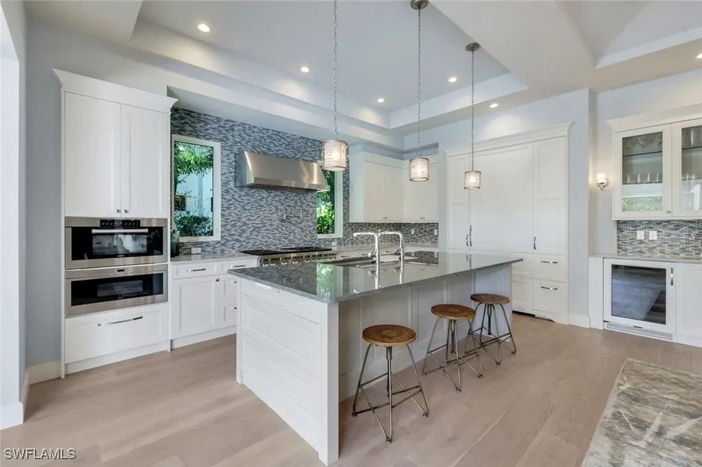 875 Wedge Drive Naples FL 34103