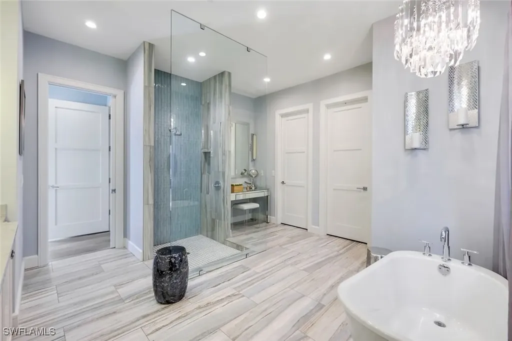875 Wedge Drive Naples FL 34103