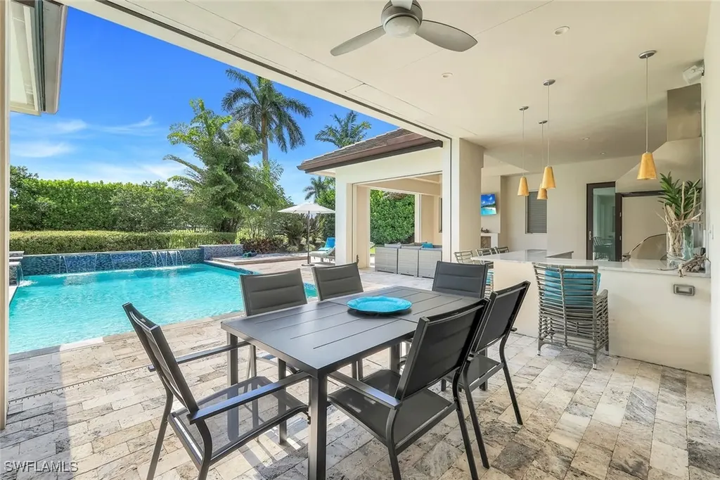 875 Wedge Drive Naples FL 34103