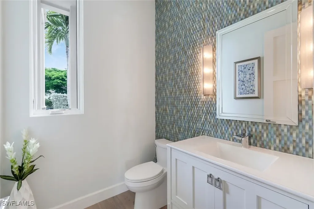 875 Wedge Drive Naples FL 34103