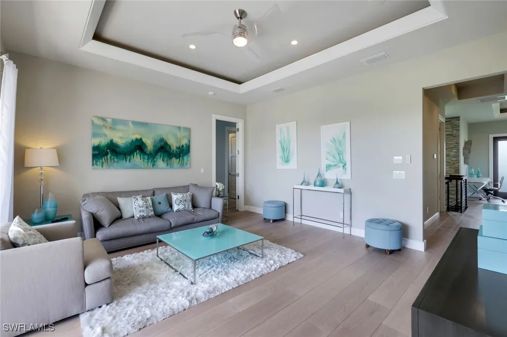875 Wedge Drive Naples FL 34103