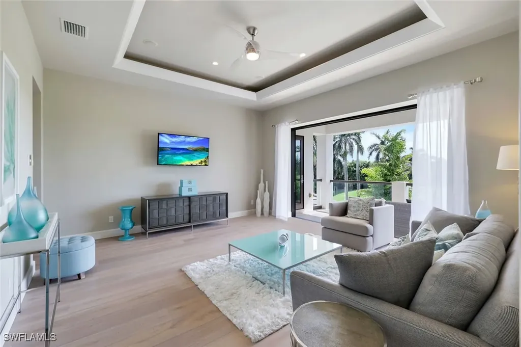 875 Wedge Drive Naples FL 34103
